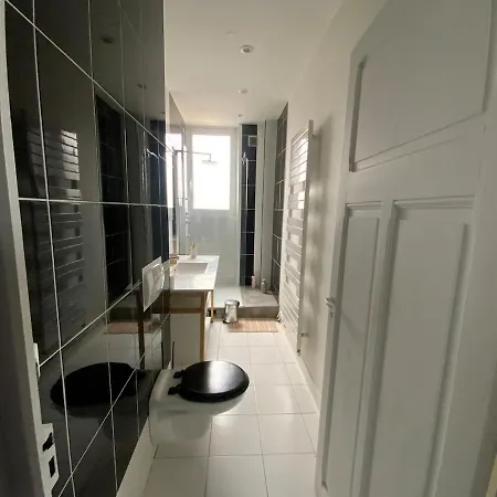 アパート 2-bedroom Apartment, Close To Center And Chu クレルモン・フェラン